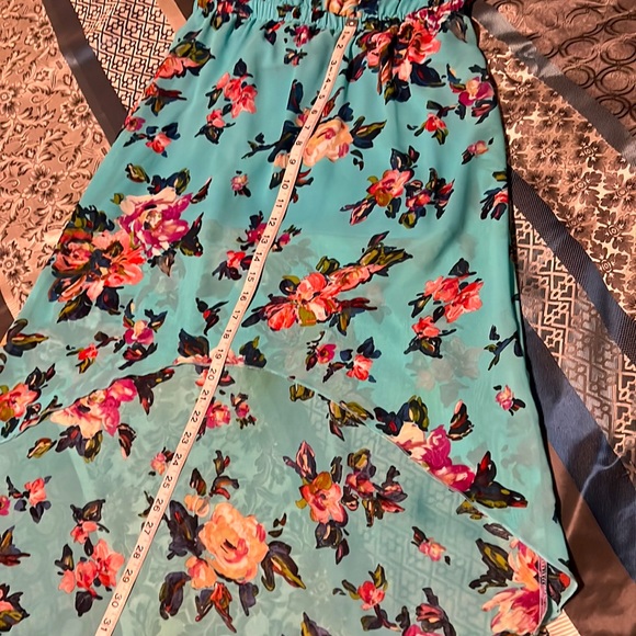 Colorful Floral strapless Sundress. - Picture 2 of 8